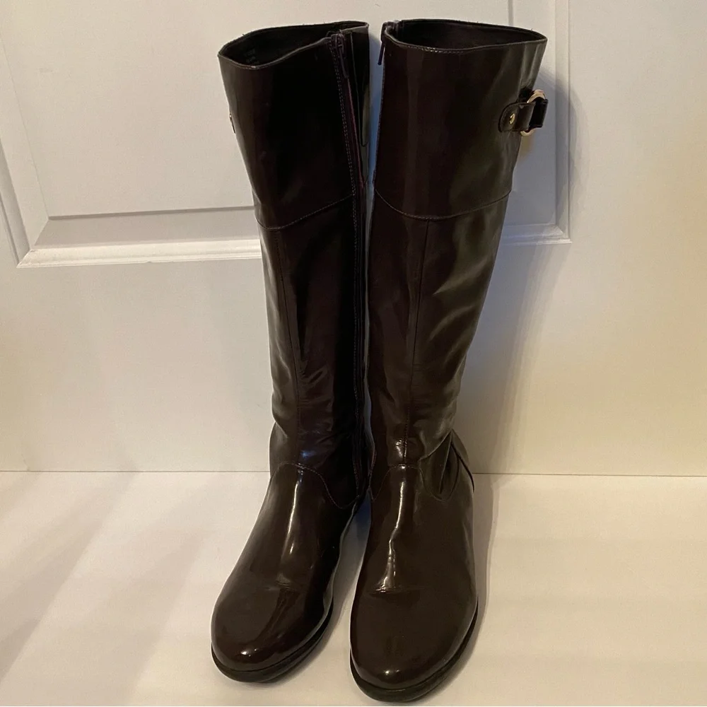 COLE HAAN BOOTS SHOES TALL PURPLE PATENT SHINY RAIN ZIP SIDE SIZE 8M